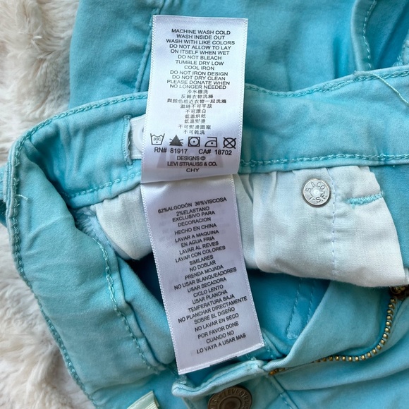 Levy's Kids Girlfriend Fit Printed Color Shorty Shorts - Picture 14 of 14